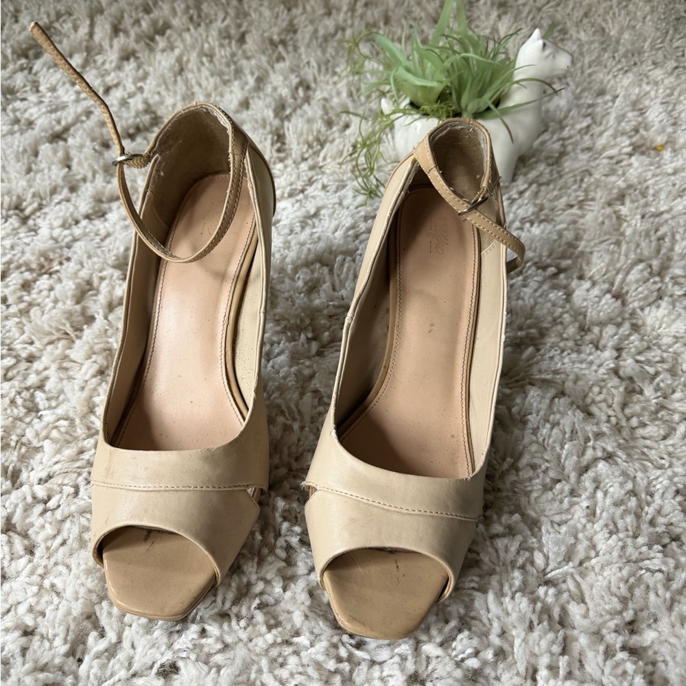 Chic Beige evening, going out cream, high heels Peep-Toe Heels
